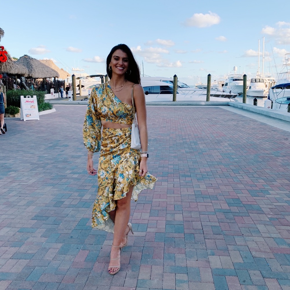 Meet your Posher, Gabriela